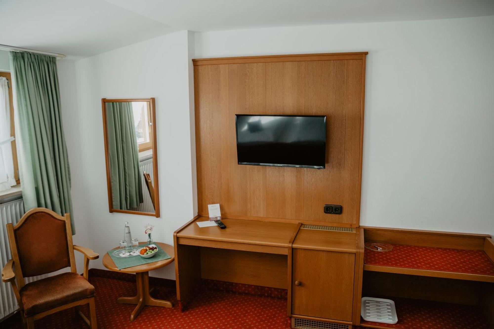 Wessner Hof Landhotel & Restaurant Marquartstein Δωμάτιο φωτογραφία